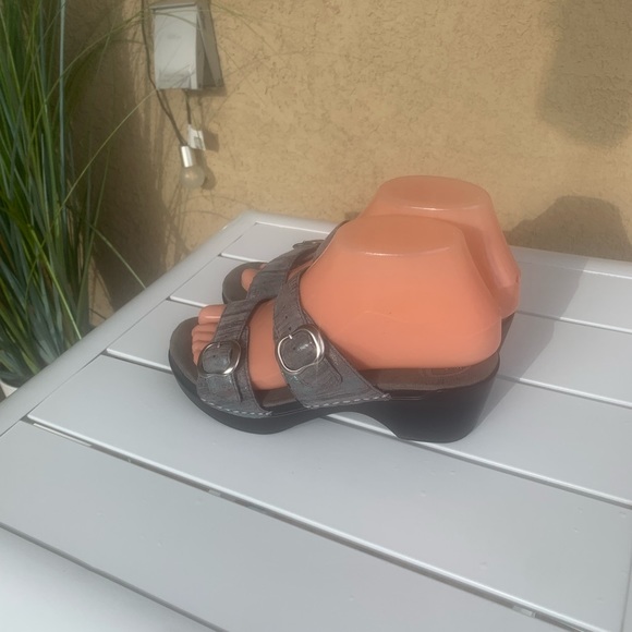 Dansko grey blue iridescent leather slip on clog size 5.5-6 (European 36) - Picture 3 of 14